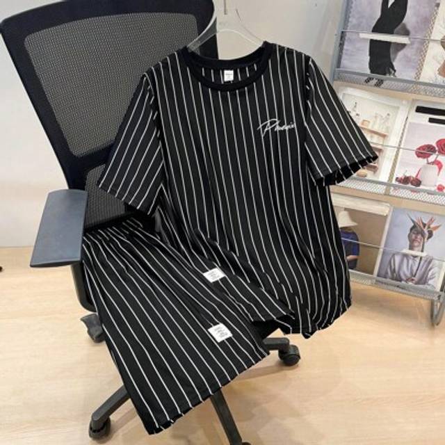SHEIN 2 Pieces Set Of Teen Boy Striped Printed Short Sleeved T-Shirt And Shorts, With Patterns, Urban, Gothic Style Spring Clothing; Youth Boy Clothing; Tee