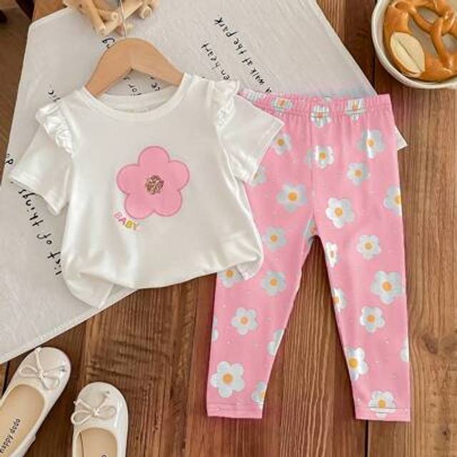 SHEIN 2pcs Baby Girls Spring/Summer Floral Knit Short Sleeve Top And Long Pants Set