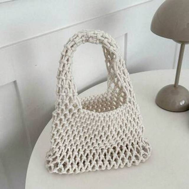 SHEIN Solid Color Hollowed-Out Hand-Woven Shoulder Bag, Stylish Hand-Woven Handbag With Exquisite Single Strap Mesh Design, Perfect For Beach Vacations Or S