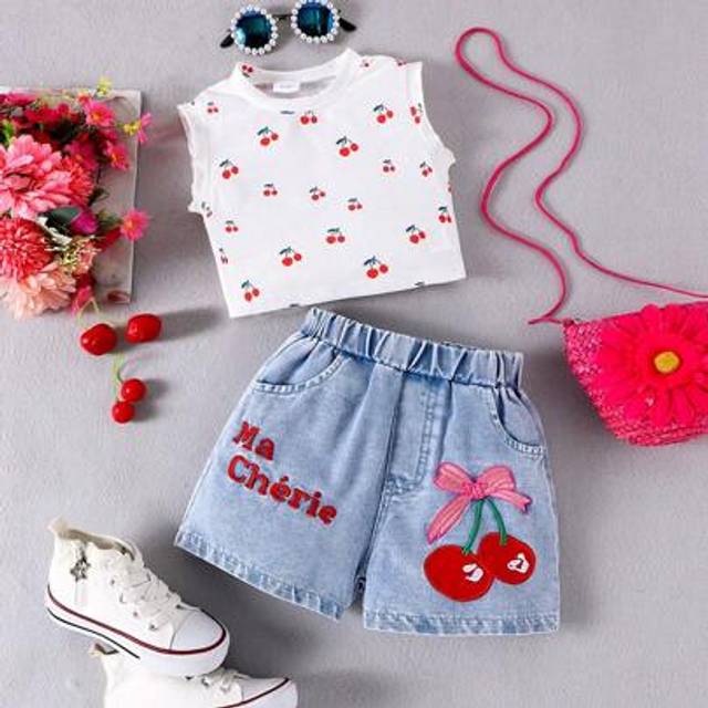 SHEIN 2pcs Young Girl Casual Cute Cherry Pattern White Tank Top + Denim Shorts Set, Lightweight For Summer