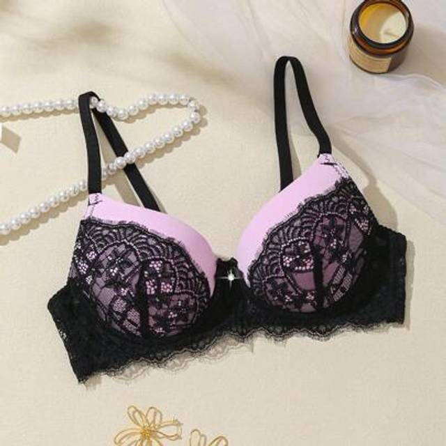 SHEIN 1pc Women Lace Patchwork Sexy Push Up Romantic Small Bust Enhancing Wire-Supported Lingerie Bra