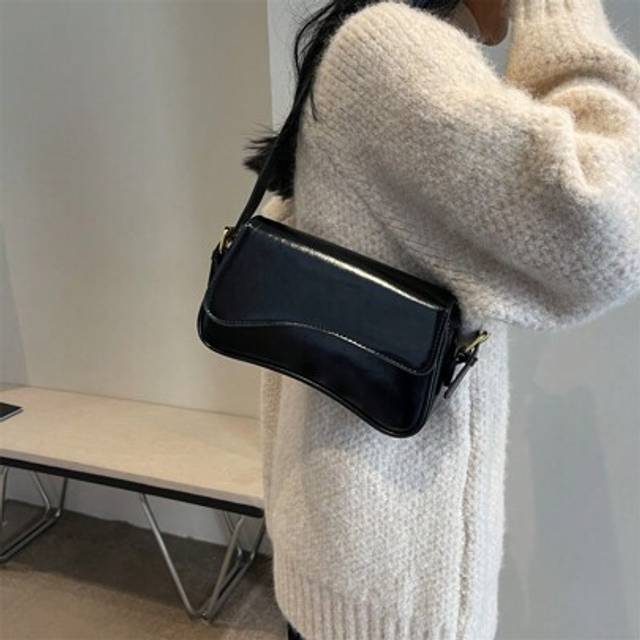 SHEIN Fashionable Women Crossbody Bag, Casual And Simple For Everyday Use