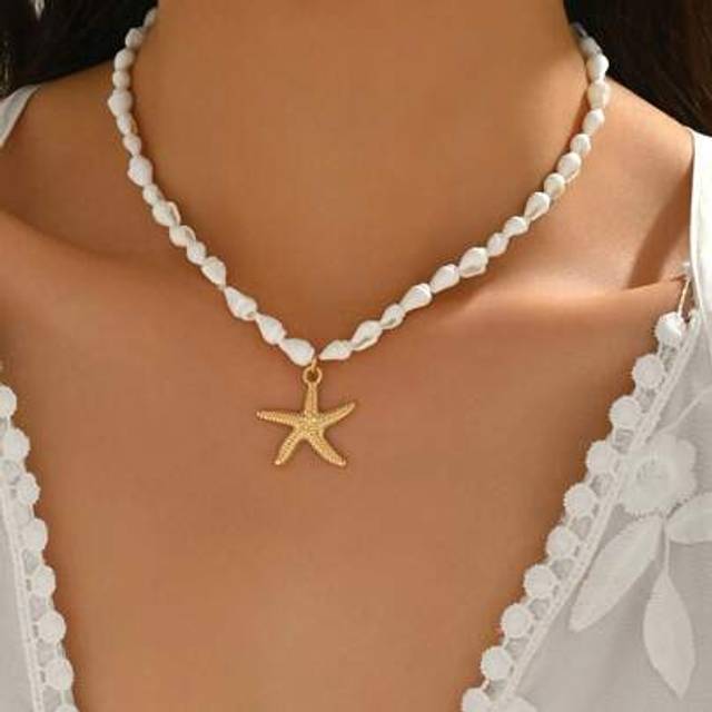 SHEIN 1pc Natural Seashell Handmade Beaded Necklace With Gold-Tone Starfish Pendant, Fashionable Ocean Style Necklace Suitable For Women, Vacation, Party An