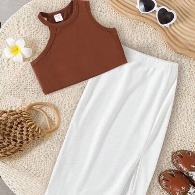 SHEIN Young Girl Fashion Casual Design Short Top And Split Hem Skirt Set, Party And Mommy And Me Matching Outfits (4 Sets Sold Separately)