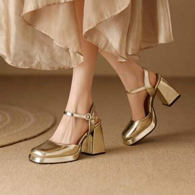 SHEIN New European And American Fashion Gold Silver Chunky Heel Super High Heels Waterproof Platform Strap Sandals, Perfect For Show And Fashion