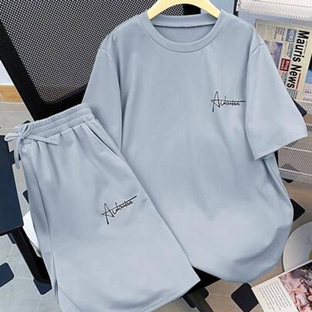 SHEIN 2pcs/Set Teen Boys&#39; Casual Versatile Comfortable Highly Attractive Letter Print Short Sleeve T-Shirt & Shorts Set, Urban Leisure Style