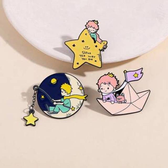 SHEIN 1pc Cartoon Creative Anime Little Prince Series Brooch, Fashion Personalized Alloy Badge, Bag Accessories, Kids Gift, Sisters Gift, Enamel Pin, Safety