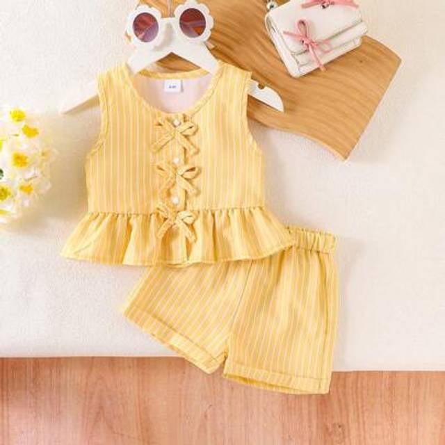 SHEIN 2pcs/Set Girls Sweet Cute Striped Sleeveless Bowknot Ruffled Top With Rolled Hem Shorts Summer Outfits