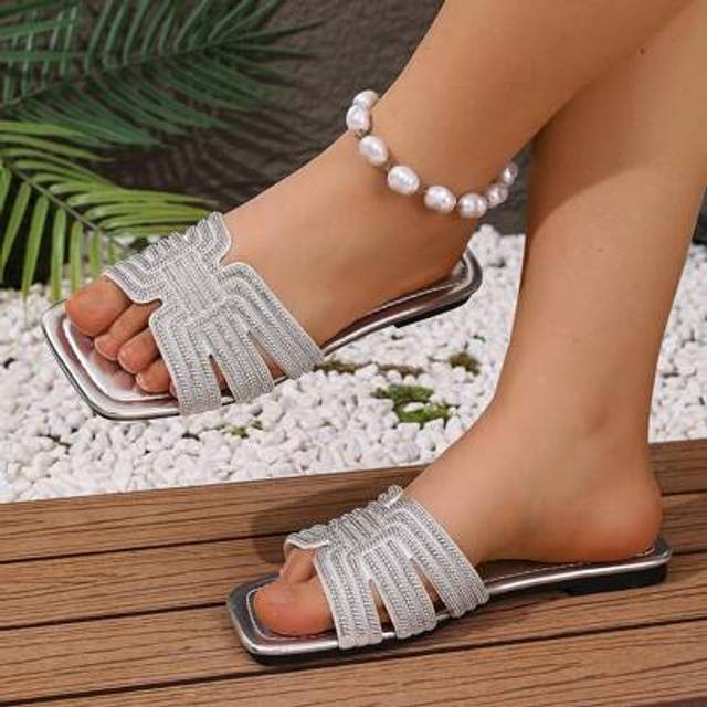 SHEIN Wide Fit Rhinestone Embellished Comfortable Flat Sandals, Women Fashion Casual Slip-On Slippers Suitable For Leisure, Beach, Summer Outdoor Wear, Brow