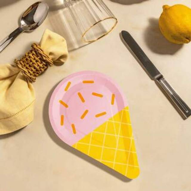 SHEIN 10pcs Assorted Color Ice Cream Shaped Sundae Party Paper Plates, Multi-Color Macaron Ice Cream Design, Suitable For Birthday Party, Wedding