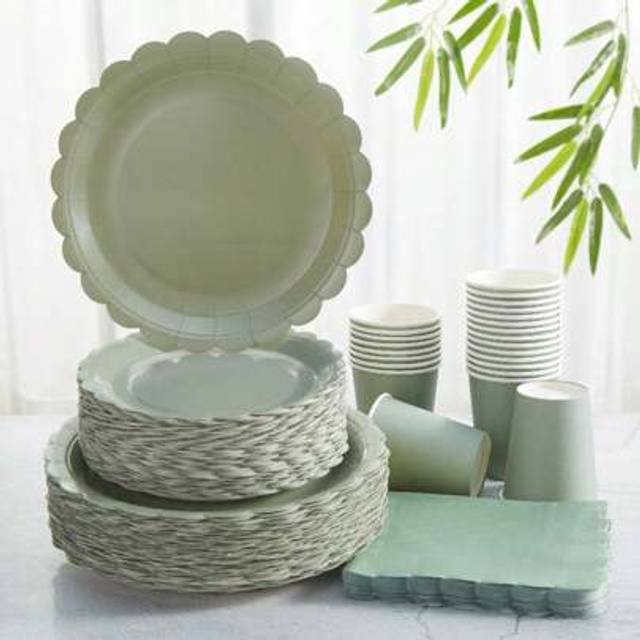 SHEIN 24pcs Sage Green Floral Paper Plates And Napkins, Disposable Plates And Napkins Party Supplies Suitable For Birthday, Wedding, Party, Family Picnic