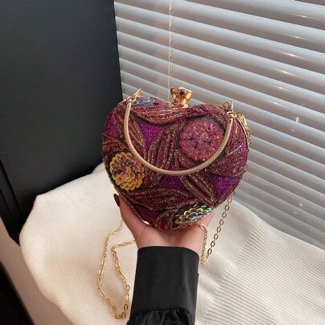 SHEIN Floral Sequin Patchwork Asymmetric Handbag, Love Shape Heart Shaped Clutch Bag, Elegant Hardware Decoration, For Evening Party, Wedding, Vacation, Cro
