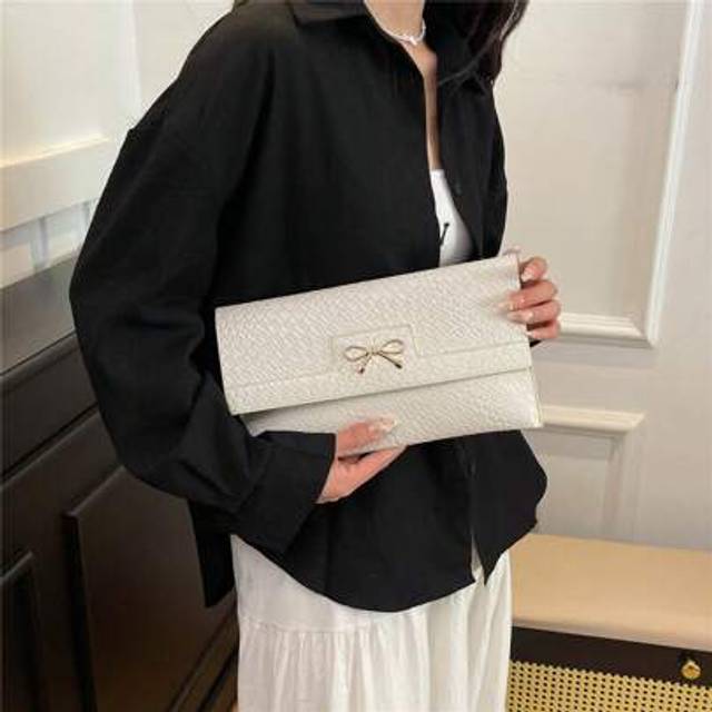 SHEIN Woven Bow Accent Minimalist Hardware Simple Casual Solid Color PU Clutch Envelope Bag