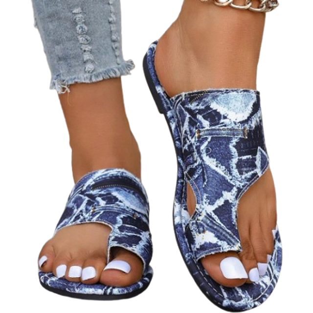 SHEIN Women&#39;s Flat Sandals, Western Style 2025 New Summer Light And Comfortable Plus Size Non-Slip Slip-On Beach Holiday Slippers, Fashion Casual Simple Car