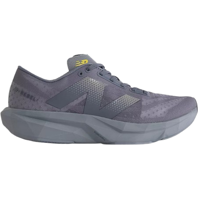 Sneakers New Balance Fuelcell Rebel V4 Multicolor EUR 36