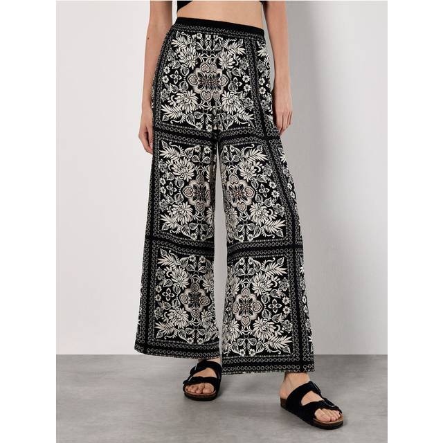 Apricot Women's Black Scarf Print Flared Trousers New Look - UK 14