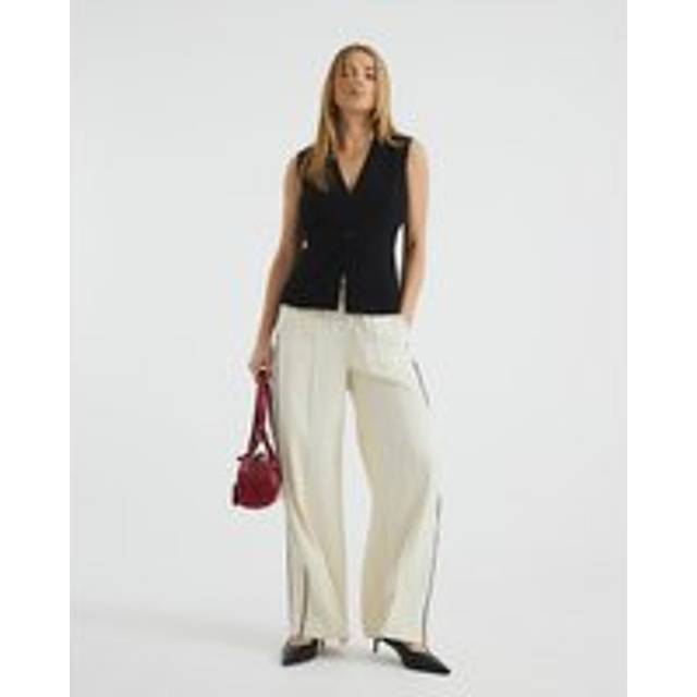 River Island Womens Black V Neck Button Front Waistcoat - 6