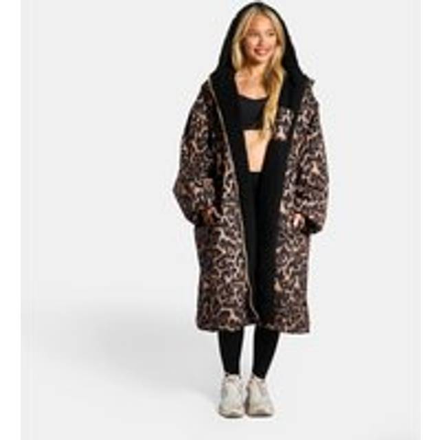 OHS Adults Water Resistant Leopard Print Sherpa Drying Robe, Natural - S/M