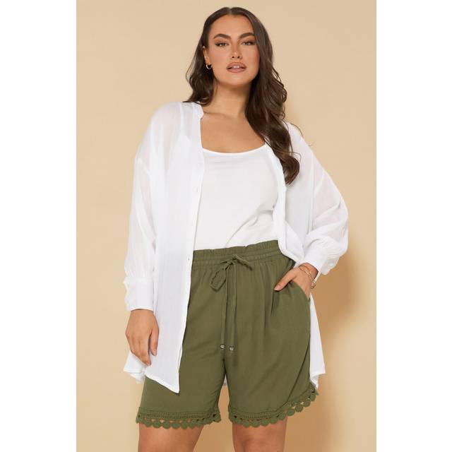 Yours Curve Khaki Green Crochet Trim Crinkle Shorts, Women's Curve & Plus Size, Yours - 26-28