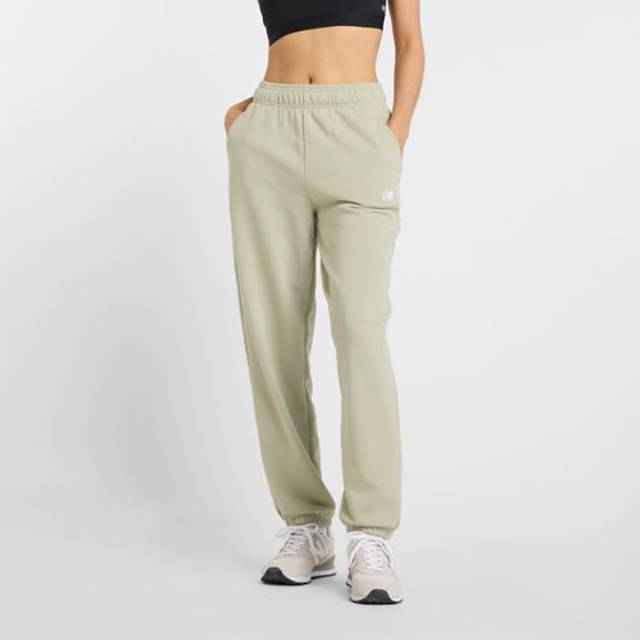 New Balance Women's Sport Essentials French Terry Jogger in Green Cotton, size X-Small - XS