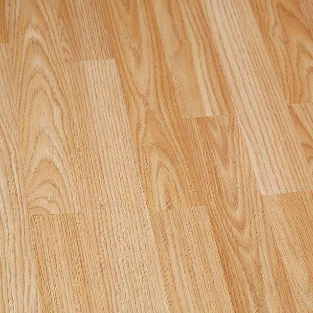 3-Strip Wood planks Oak effect Smooth Straight Laminate Flooring, 3.003m²