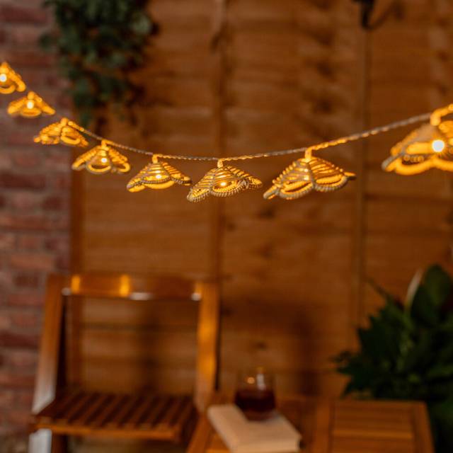 ValueLights Rattan Flower 10 x Battery Operated Outdoor String Lights
