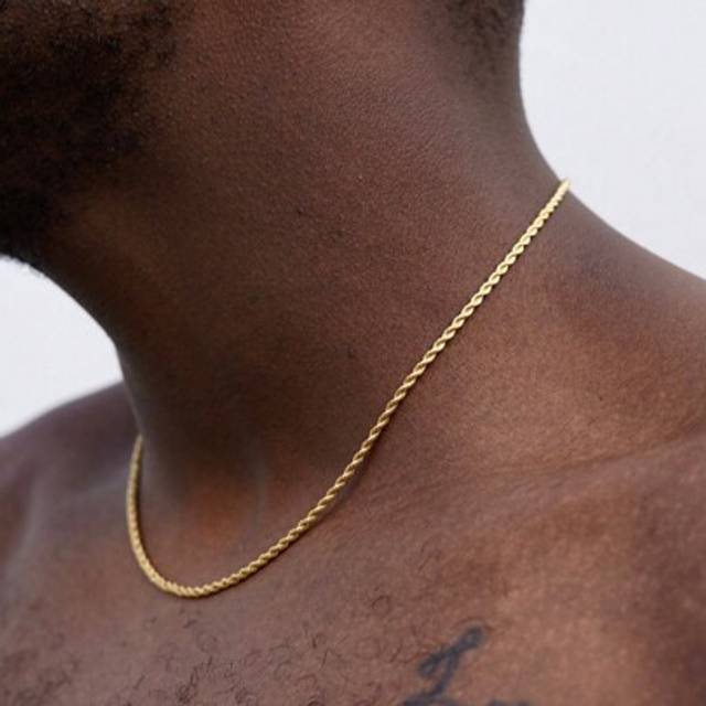 SHEIN 1pc Minimalist & Personalized Hip Hop Twist Lock Collarbone Chain, Vacuum Plated Titanium Steel Gold-Color Twisted Chain Stainless Steel Twisted Men&#39;s