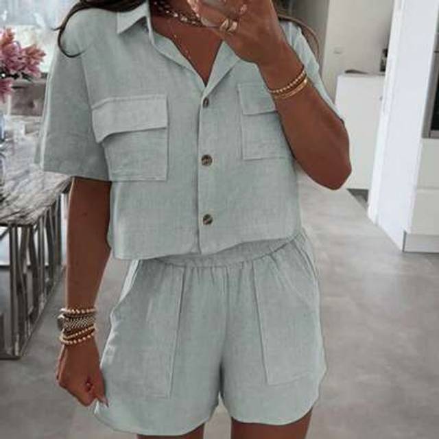 SHEIN New Women&#39;s Casual Solid Color Holiday Seaside Style Shirt Pocket Shorts Two Pieces Set