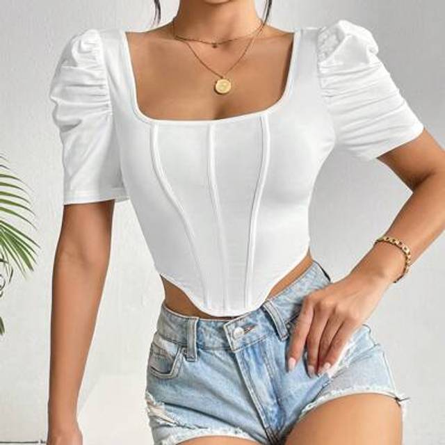 SHEIN Spring Break Square Neck Puff Sleeve Asymmetrical Hem Crop Tee