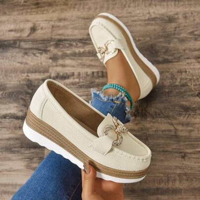 SHEIN 2025 Spring Women Thick-Sole Slip-On Loafers, Round Toe Metal Buckle Wedge Casual Shoes, Vintage British Style PU Leather Outdoor Commuting