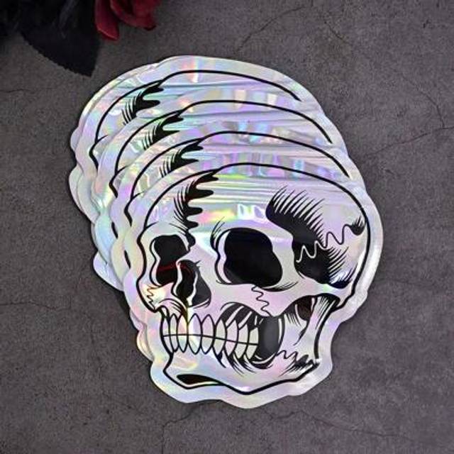 SHEIN 10/20pcs Holographic Skull Design Self-Sealing Bags, Punk Style Jewelry And Gift Storage Bag, Trick Or Treat Bags For Halloween Party Decorations,Chri