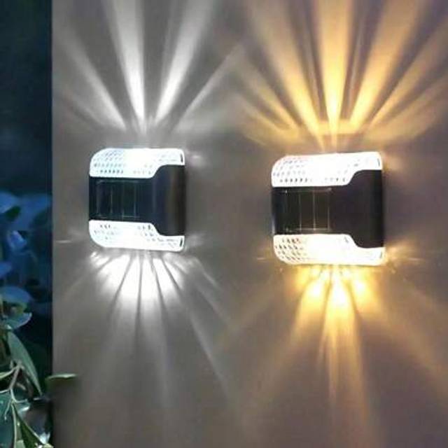 SHEIN 4pcs Solar LED Wall Lights - Outdoor Waterproof Smart Lighting Control Sensor, Dusk To Dawn Automatic On/Off, Energy-Saving, Waterproof, Wide-Angle Il