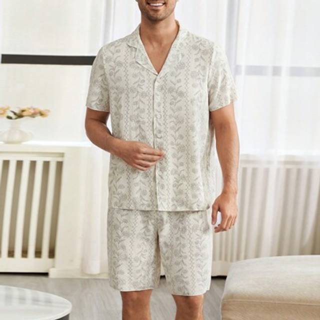SHEIN Floral Print Lapel Short Sleeve Shorts Men&#39;s Pajama Set