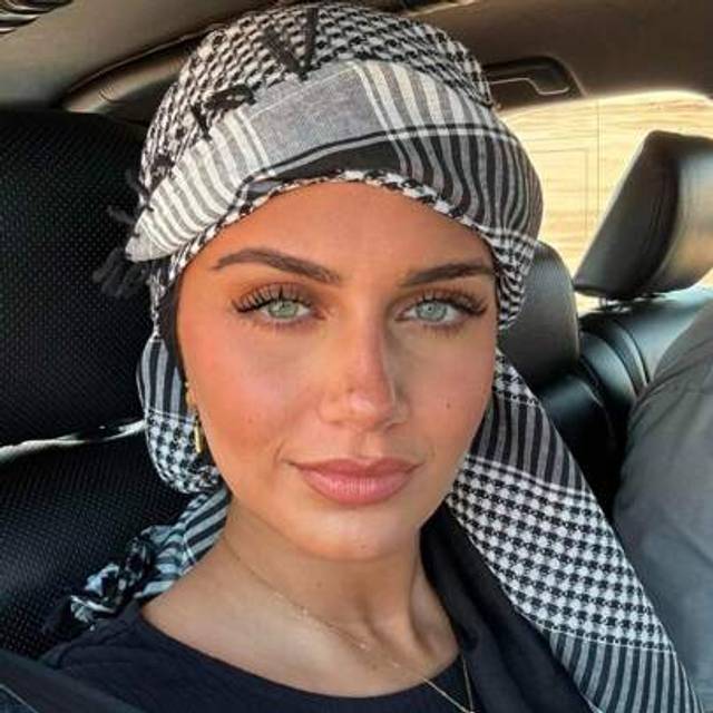 SHEIN 1pc Lightweight Desert Arab Head Scarf, Outdoor Camping Neck Scarf