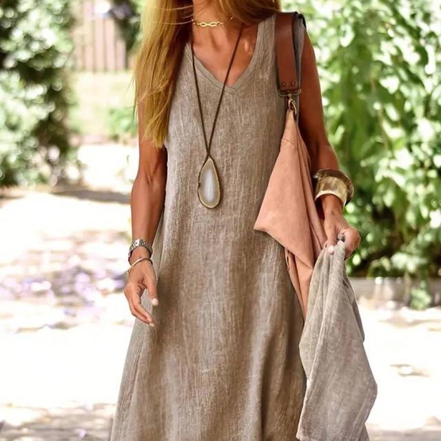 SHEIN Solid Color V-Neck Sleeveless Loose Dress