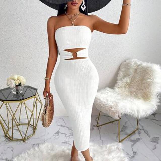 SHEIN Amarilo Women&#39;s Sexy Metal Decorative Buckle Detail Cut Out Split Tube Bodycon Sexy Strapless Dress For Vacation Casual