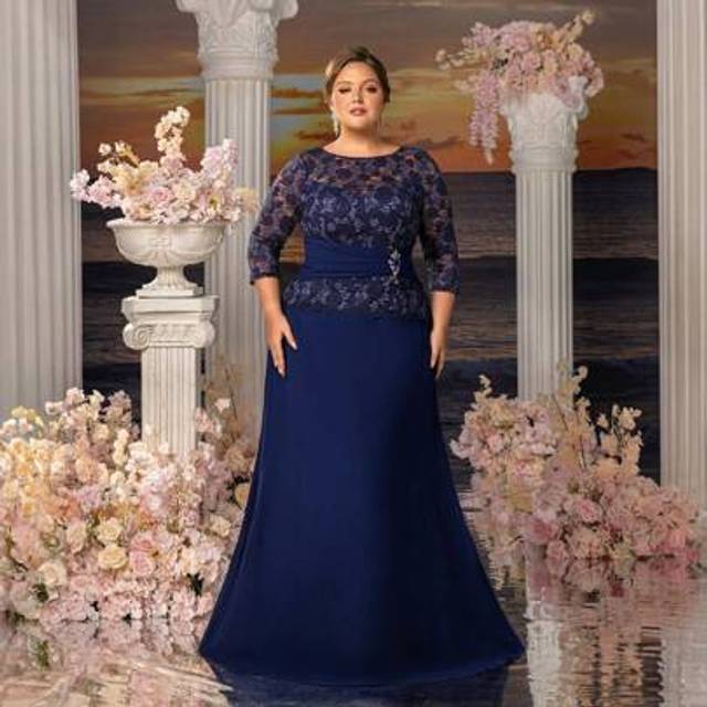SHEIN Plus-Size Round-Neck Long-Sleeve Lace Evening Gown With Sculpted Fish-Tail Skirt â Formal Wedding Guest Dress, Black-Tie Gala Attire, Opera Night En