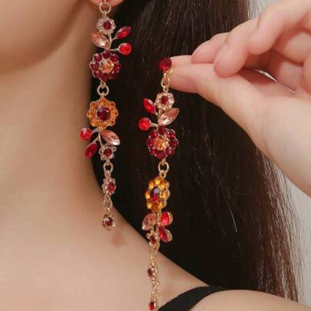 SHEIN 1 Pair Fashion Elegant Dramatic Long Diamond Flower & Leaf Design Earrings
