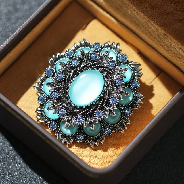 TEMU Vintage High-end Retro Brooch Elegant Blue Opal Corsage Women's Luxury Exaggerated Pin Gift Jacket Suit Accessories