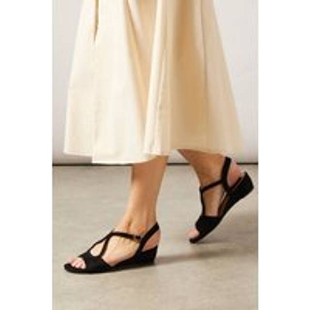 Good For The Sole: Marina Faux Suede Low Wedge Sandals - Natural Black - 6