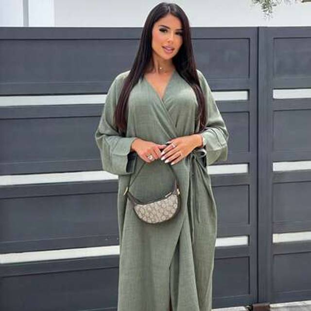 SHEIN 1pc Women Long V-Neck Tie Front Abaya, Fashionable Casual Belted Slim-Fit Robe, Solid Color Long Robe Outwear, Made Of High-Quality Linen Fabric, Soft