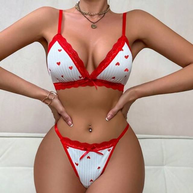 SHEIN 1 Set Lace Patchwork Heart & Bow Sexy Lingerie Bra & Thong Set, Suitable For Lunar New Year