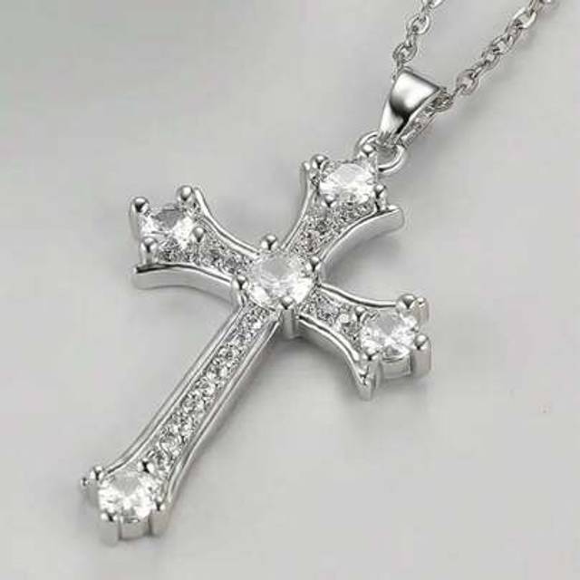 SHEIN 1 PC Glamorous Cubic Zirconia Cross Necklace Pendant For Women Valentine&#39;s Day Gift Wedding Jewelry