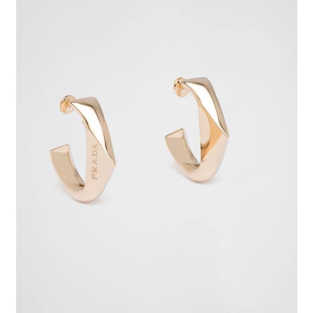 Eternal Gold medium earrings in yellow gold
