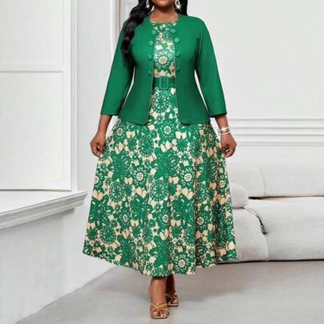 SHEIN Â2pcs Plus Size Women&#39;s Business Abstract Wavy Print Simple Round Neck Belted Holiday Midi Dress Set Going Out Outfits Two Pieces Outfits,Summer Outf