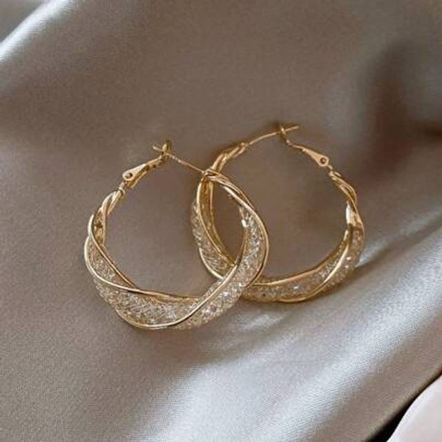 SHEIN 1 Pair Stylish Golden Twisted Geometric Zirconia Copper Hoop Earrings
