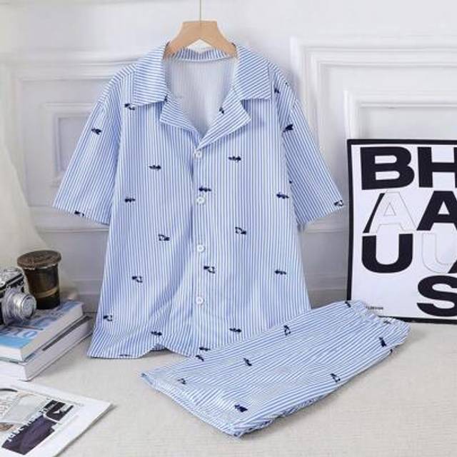 SHEIN Teen Boys Silhouette Striped Print Pajama Set, Short Sleeve Top And Shorts, Flame Retardant Casual Comfortable Loungewear