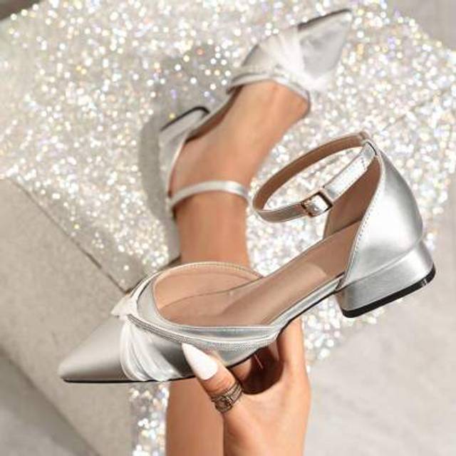 SHEIN 2025 Autumn Women&#39;s Elegant Silver Flat Shoes, Featuring Pointy Toe With Rhinestone, Lace Twist Ankle Strap Buckle Details, Suitable For Casual, Outdo