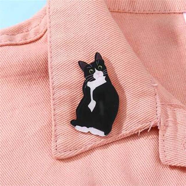 SHEIN Cow Cat Acrylic Brooch Pin Custom Decorative Brooches Ornaments Lapel Bag Badges Jewelry Gifts Pin Pin For Clothes Bag Charm