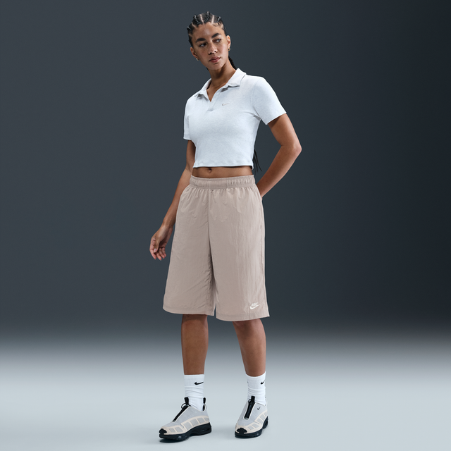 Nike Sportswear Women's Mid-Rise Loose Knee-Length Shorts - Grey - Nylon - M (UK 12&#x2013;14)